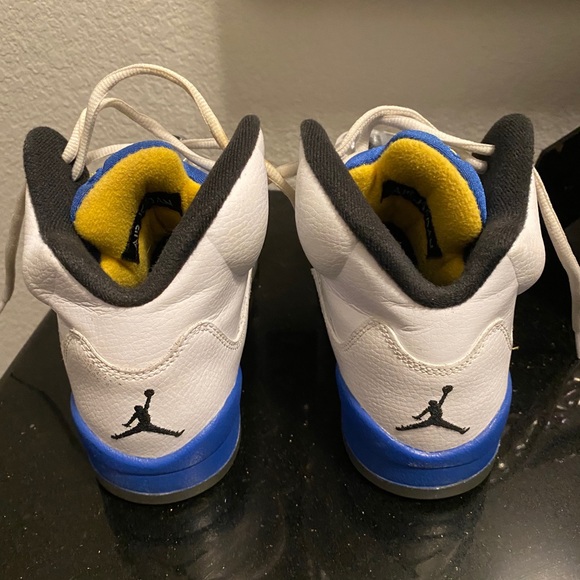 Jordan 5 laney - Picture 5 of 7